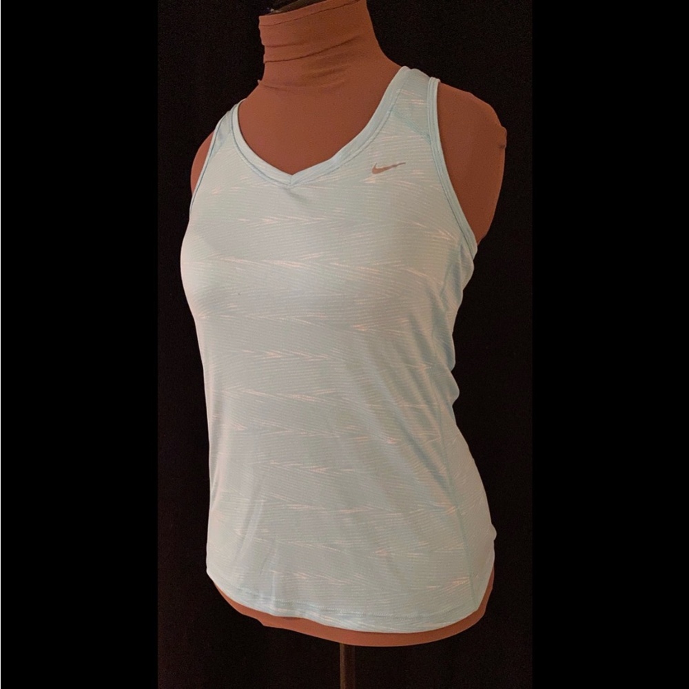 Athletic tank top